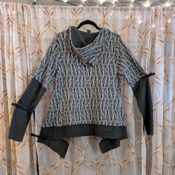 prAna Charcoal Gray Drape-Front Hoodie Wrap - Picture 2 of 5